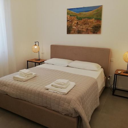 Mondello Felix - Appartamenti In Villa A 600M Dal Mare Εξωτερικό φωτογραφία
